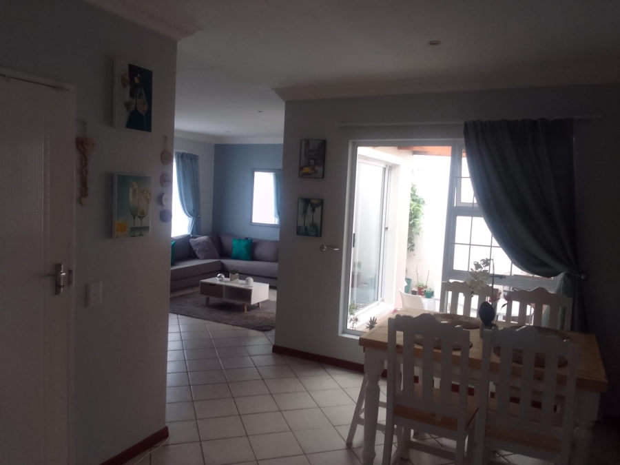 To Let 3 Bedroom Property for Rent in Parklands Western Cape